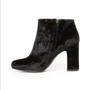 Madewell black velvet booties